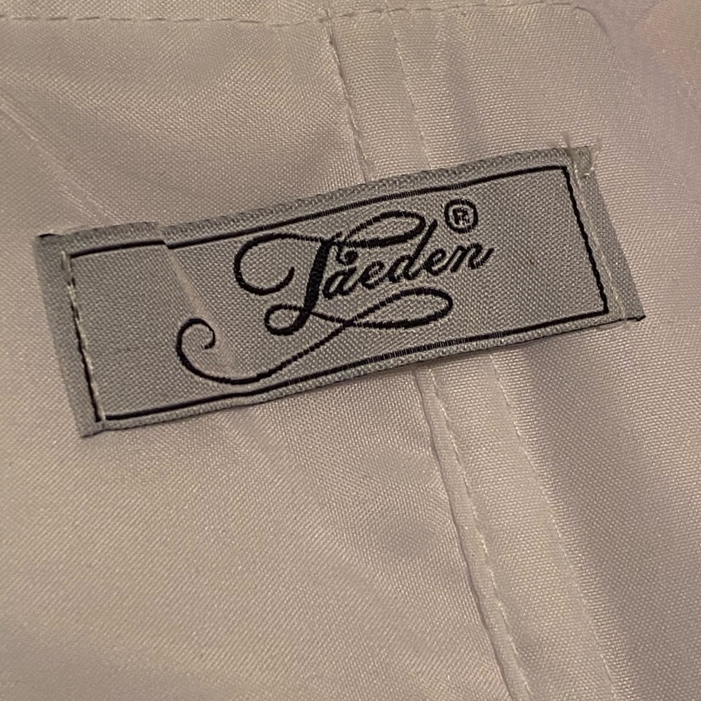 NEW Jaeden White Formal Dress - Picture 7 of 8